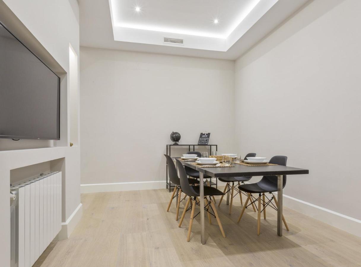 Charming City Center Apartment For 4 Perfect Location, Espoz Y Mina III 마드리드 외부 사진