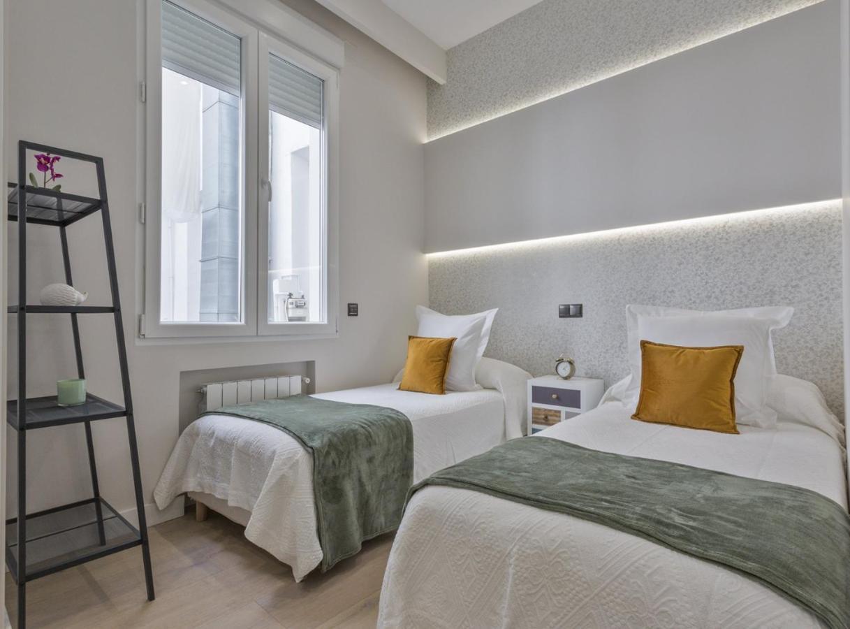 Charming City Center Apartment For 4 Perfect Location, Espoz Y Mina III 마드리드 외부 사진